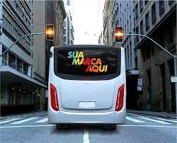 Busdoor Inovador: Transformando Viagens em Oportunidades de Marketing Visual